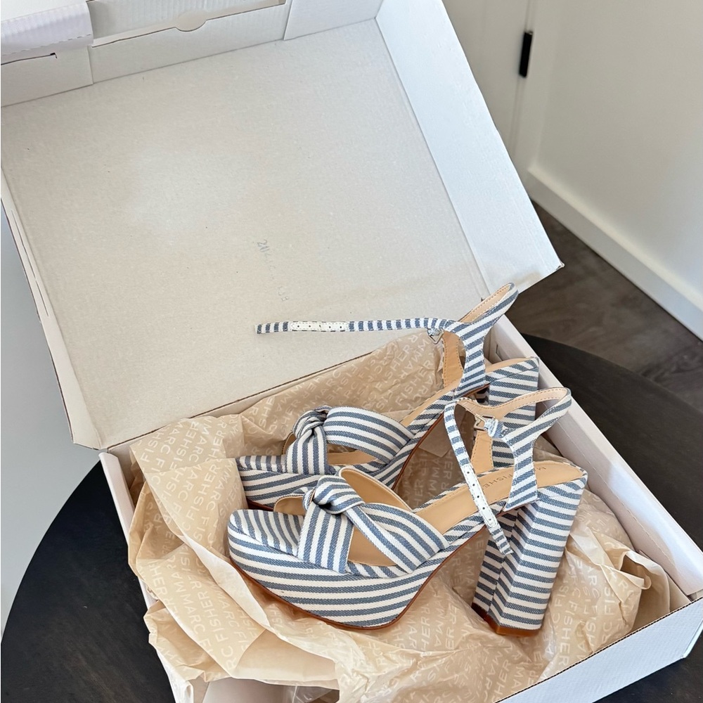 Mark Fisher white and blue stripe platform Deren2 sandals size 6.5
